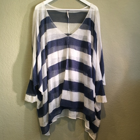 Free People Tops - Free People v neck tunic XS/S